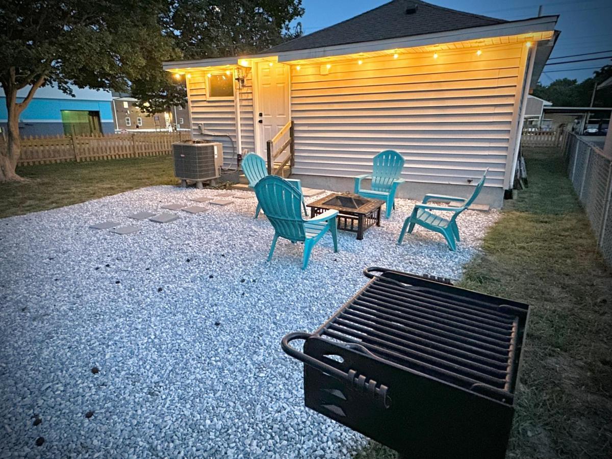 Cottage In Heart Of Colonial Beach, 7 Mins Walk To The Beach Eksteriør bilde