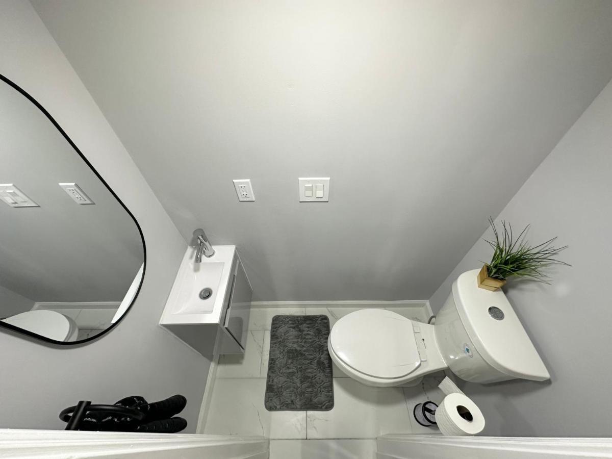Cottage In Heart Of Colonial Beach, 7 Mins Walk To The Beach Eksteriør bilde